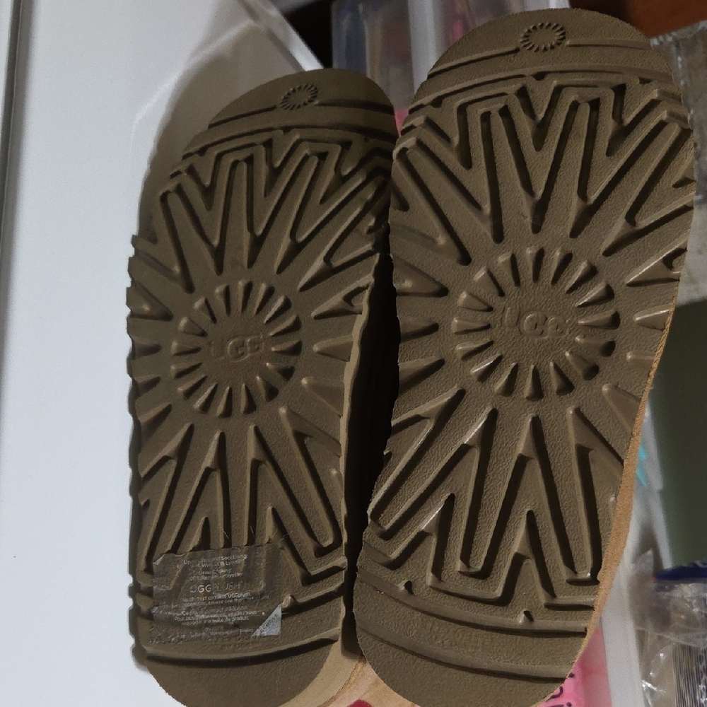 UGG Tan Ankle Boots with Red Accents - Picture 3 of 5
